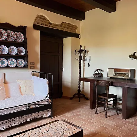 Casale Di Campagna * Monte San Giusto