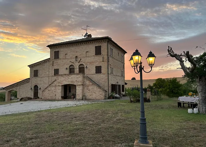 Casale Di Campagna * Monte San Giusto