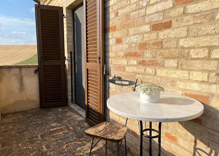 Casale Di Campagna * Monte San Giusto